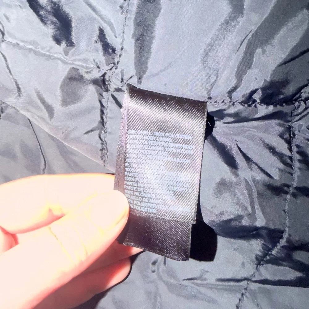 The North Face Women's Black Snow Jacket - Picture 6 of 6